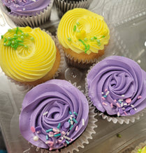 Load image into Gallery viewer, Cupcakes