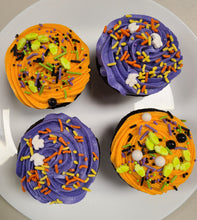 Load image into Gallery viewer, Cupcakes
